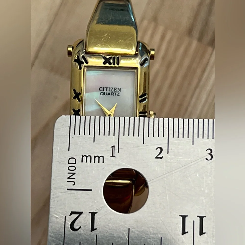 Citizen Ladies Watch Gold-Tone Bangle Bracelet Rainbow Pearl Rectangular Dial